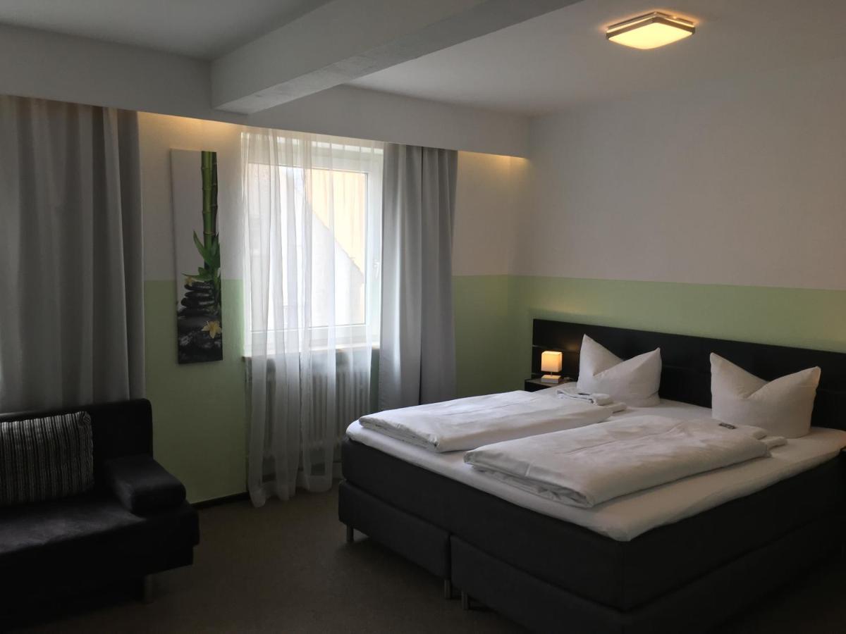 Hotel Augsburg Goldener Falke Bagian luar foto