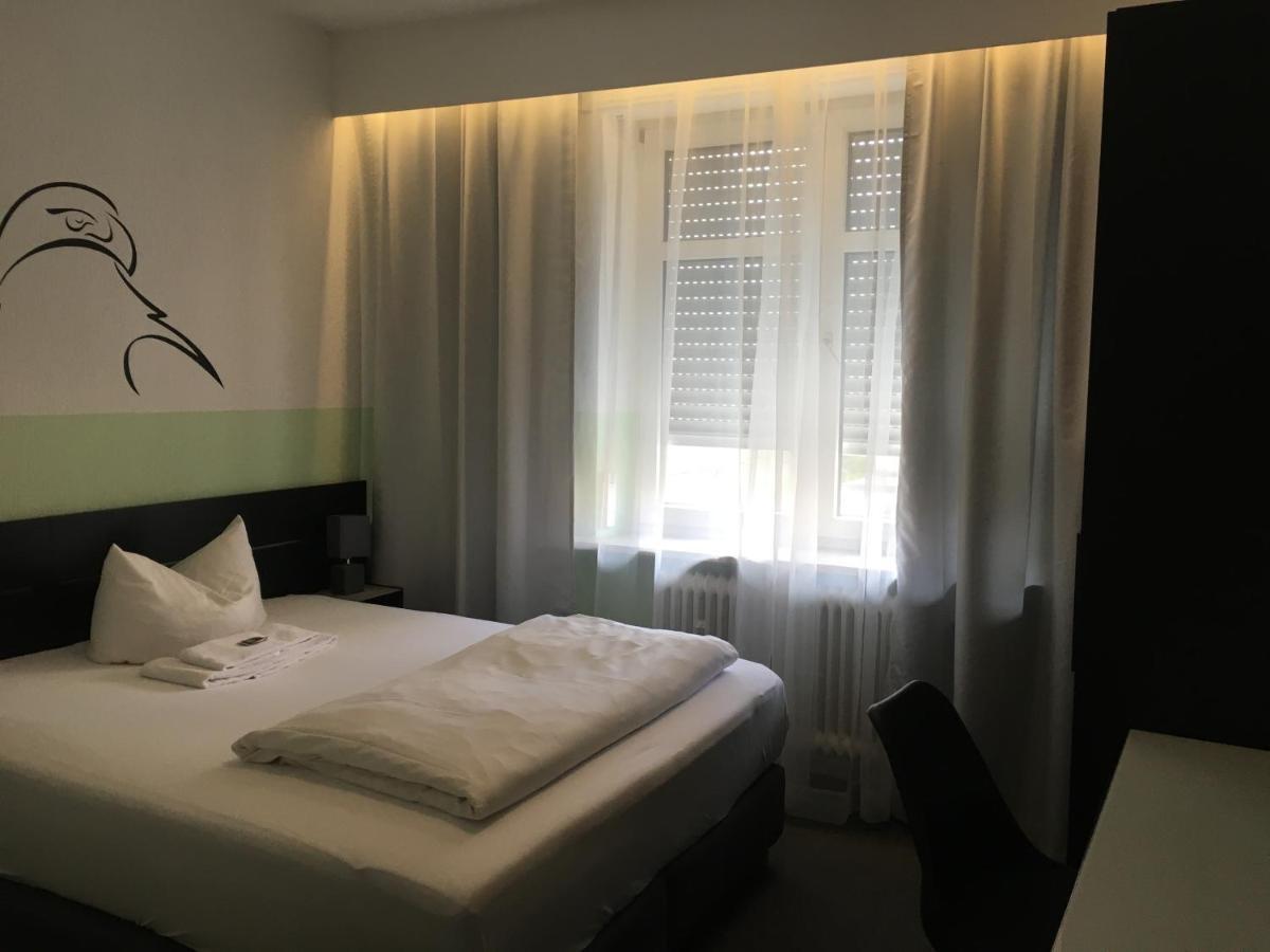 Hotel Augsburg Goldener Falke Bagian luar foto